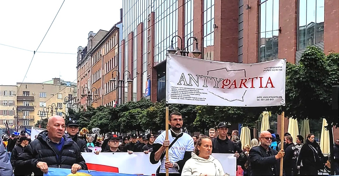 Antypartia na 100. urodzinach Zabrza, miasta zdegradowanego…